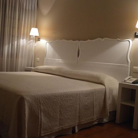 Hotel Чанселас Экстерьер фото